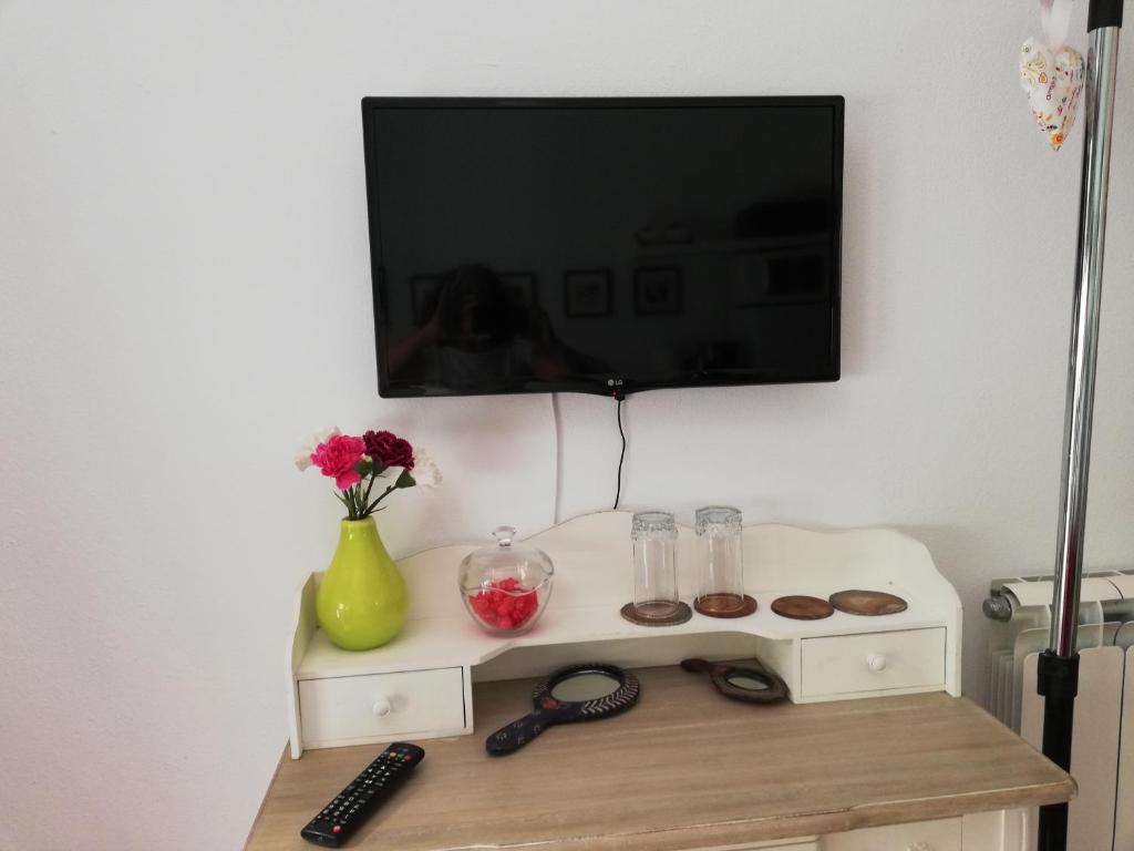 Moradia Independente TO room 3